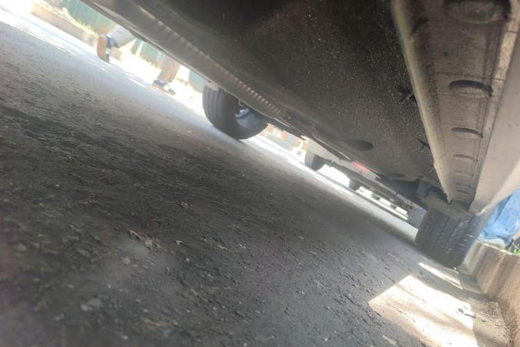 Used Hongqi HS5 2025 2.0T All-Wheel-Drive Flagship Pro Edition Chassis Front Left