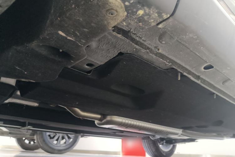Used Hongqi HS5 2025 2.0T Two-Wheel Drive Flagship Pro Edition Chassis Front Left