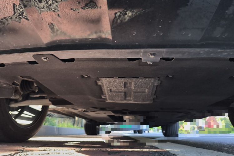Used Hongqi HS5 2025 2.0T Two-Wheel-Drive Xuan Ying Edition Chassis Front