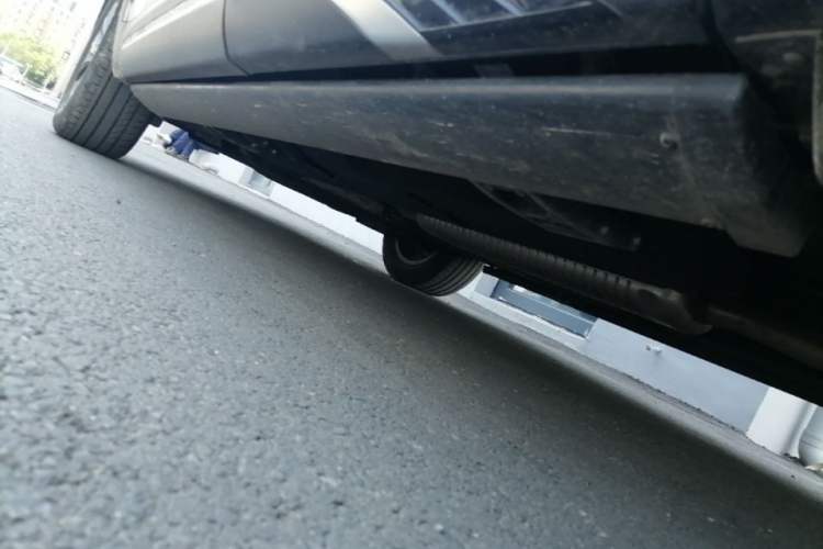 Used Hongqi HS5 2025 2.0T Two-Wheel Drive Flagship Pro Edition Chassis Rear Left