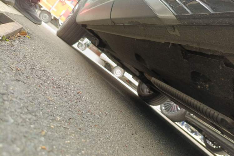 Used Hongqi HS5 2025 2.0T All-Wheel-Drive Flagship Pro Edition Chassis Rear Left