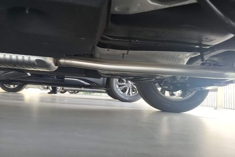Used Hongqi HS5 2025 2.0T Two-Wheel Drive Flagship Pro Edition Chassis Rear Left