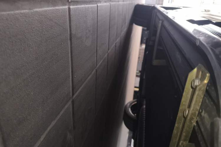 Used Hongqi HS5 2025 2.0T Two-Wheel-Drive Xuan Ying Edition Chassis Rear Left