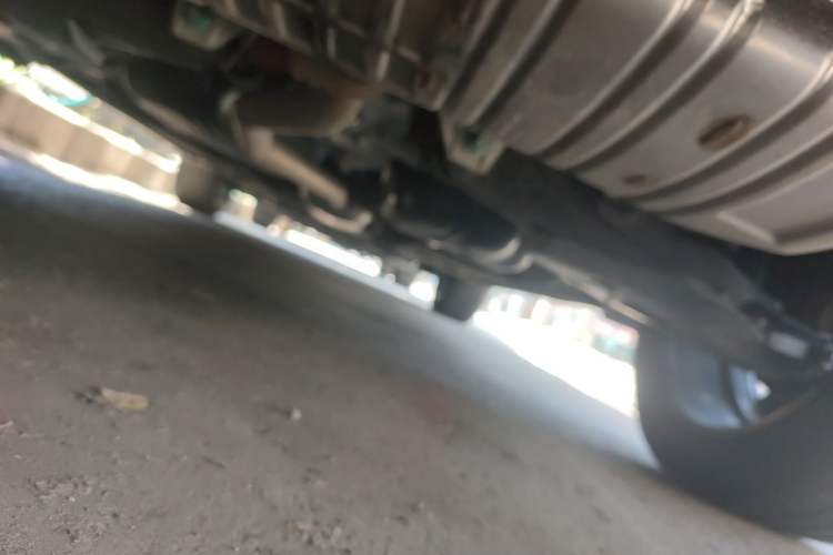 Used Hongqi HS5 2025 2.0T All-Wheel-Drive Flagship Pro Edition Chassis Rear