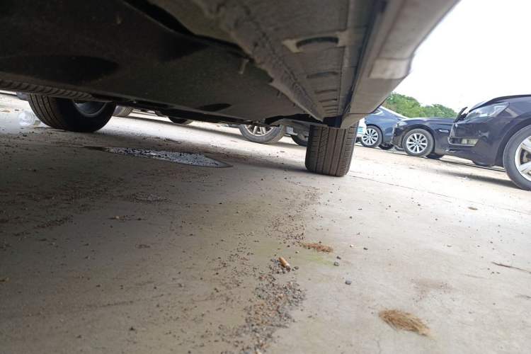 Used Hongqi HS5 2025 2.0T Two-Wheel Drive Flagship Pro Edition Chassis Rear Right