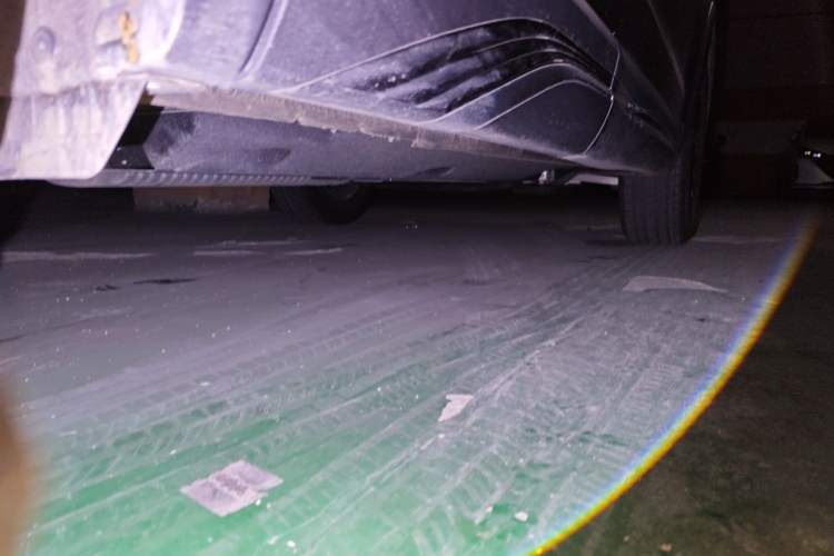 Used Hongqi HS5 2025 2.0T Two-Wheel Drive 600 000-Vehicle Commemorative Edition Chassis Rear Right