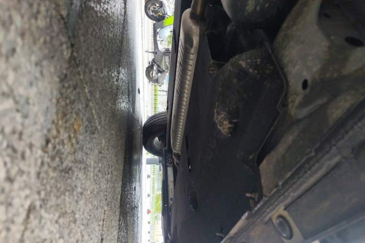 Used Hongqi HS5 2025 2.0T Two-Wheel Drive Flagship Pro Edition Chassis Rear Right