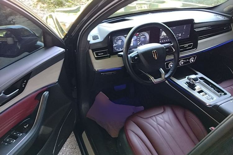 Used Hongqi HS5 2025 2.0T All-Wheel-Drive Xuan Ying Version Driver Seat