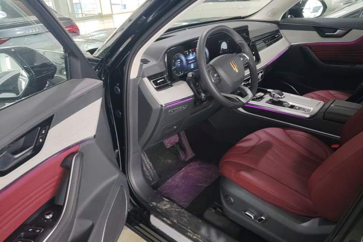 Used Hongqi HS5 2025 2.0T All-Wheel-Drive Flagship Pro Edition Driver Seat
