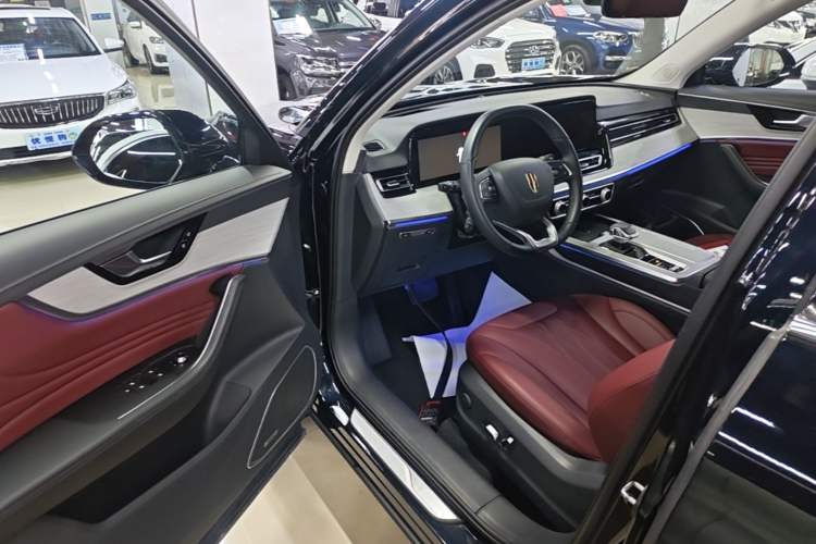 Used Hongqi HS5 2025 2.0T All-Wheel-Drive Flagship Pro Edition Driver Seat