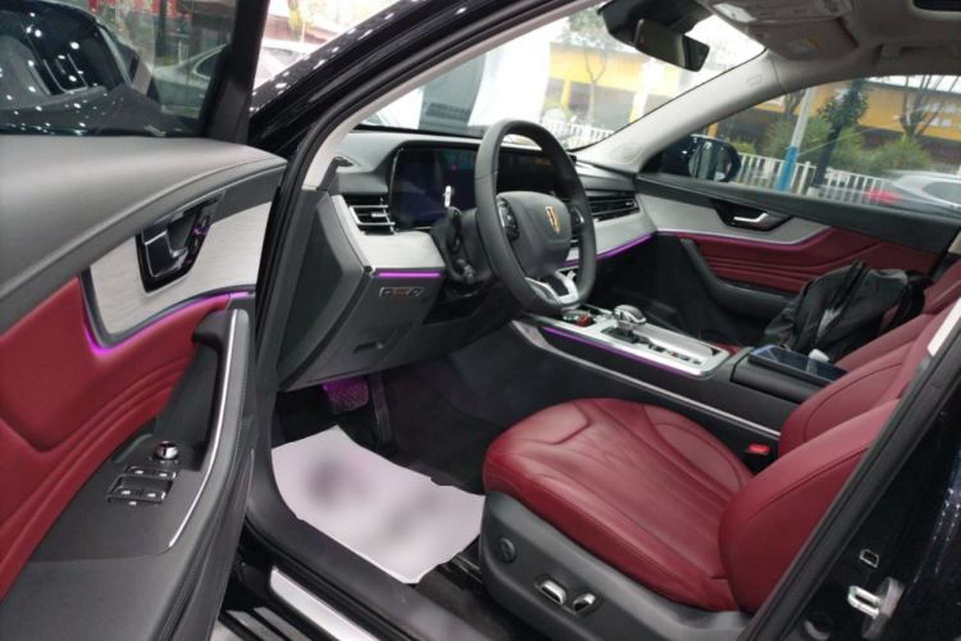 Used Hongqi HS5 2025 2.0T Two-Wheel Drive Flagship Pro Edition Driver Seat