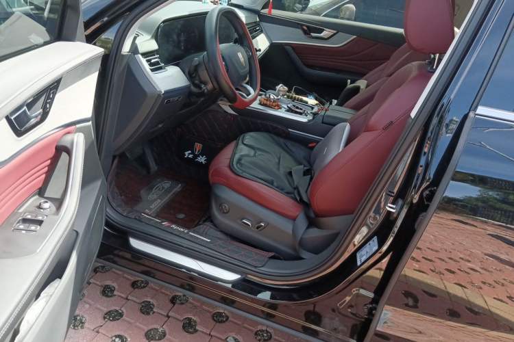 Used Hongqi HS5 2025 2.0T Two-Wheel Drive Flagship Pro Edition Driver Seat
