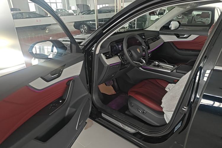 Used Hongqi HS5 2025 2.0T Two-Wheel Drive Flagship Pro Edition Driver Seat