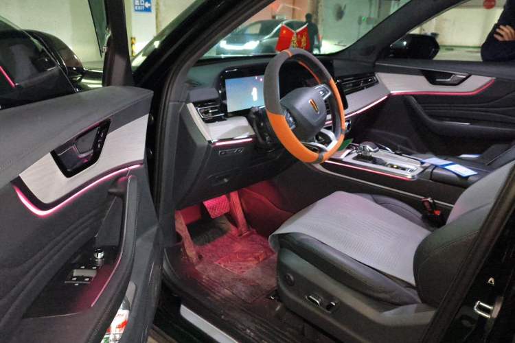 Used Hongqi HS5 2025 2.0T All-Wheel-Drive Xuan Ying Version Driver Seat