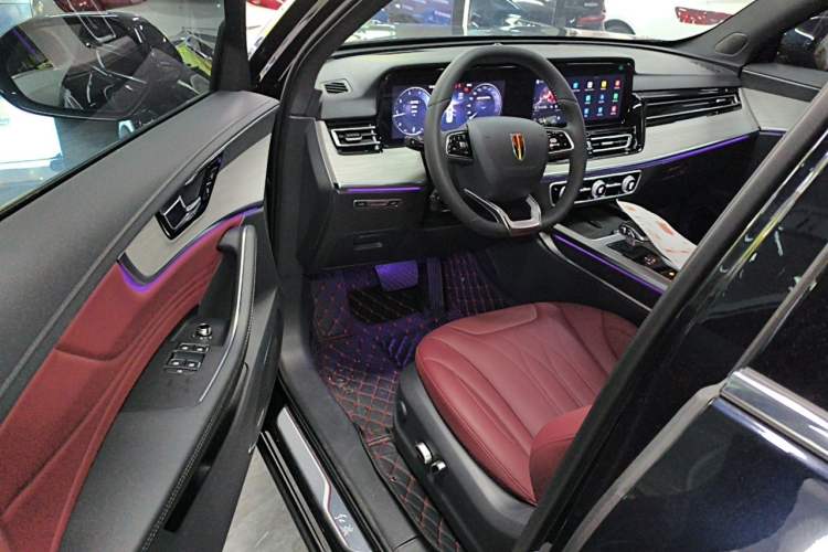 Used Hongqi HS5 2025 2.0T Two-Wheel-Drive Xuan Ying Edition Driver Seat