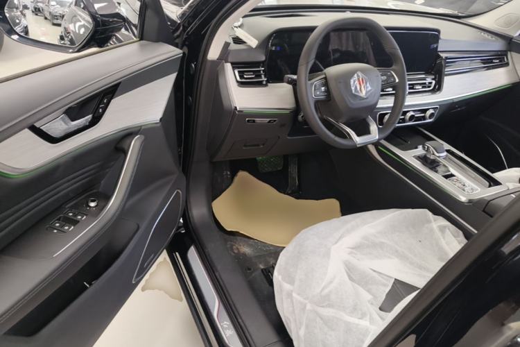 Used Hongqi HS5 2025 2.0T Two-Wheel Drive Flagship Pro Edition Driver Seat