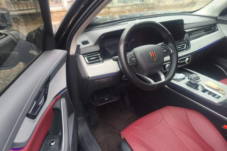 Used Hongqi HS5 2025 2.0T Two-Wheel Drive Flagship Pro Edition Driver Seat