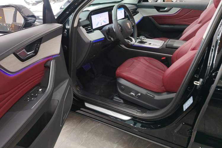 Used Hongqi HS5 2025 2.0T Two-Wheel-Drive Flagship Pro Edition Driver Seat
