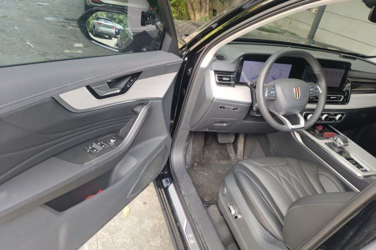 Used Hongqi HS5 2025 2.0T Two-Wheel Drive 600 000-Vehicle Commemorative Edition Driver Seat