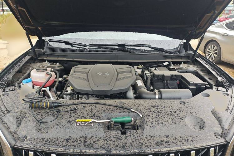 Used Hongqi HS5 2025 2.0T Two-Wheel Drive Flagship Pro Edition Engine Bay