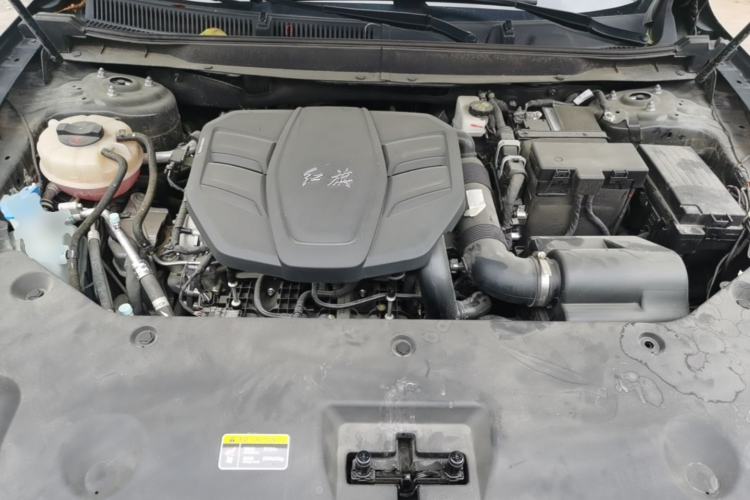 Used Hongqi HS5 2025 2.0T All-Wheel-Drive Flagship Pro Edition Engine Bay