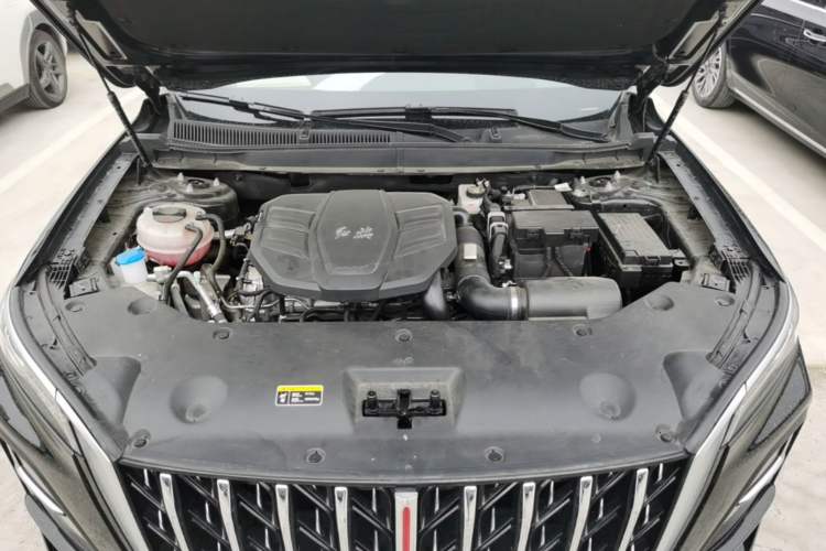 Used Hongqi HS5 2025 2.0T All-Wheel-Drive Flagship Pro Edition Engine Bay