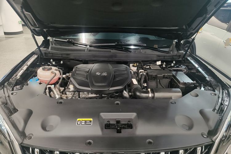 Used Hongqi HS5 2025 2.0T Two-Wheel Drive Flagship Pro Edition Engine Bay