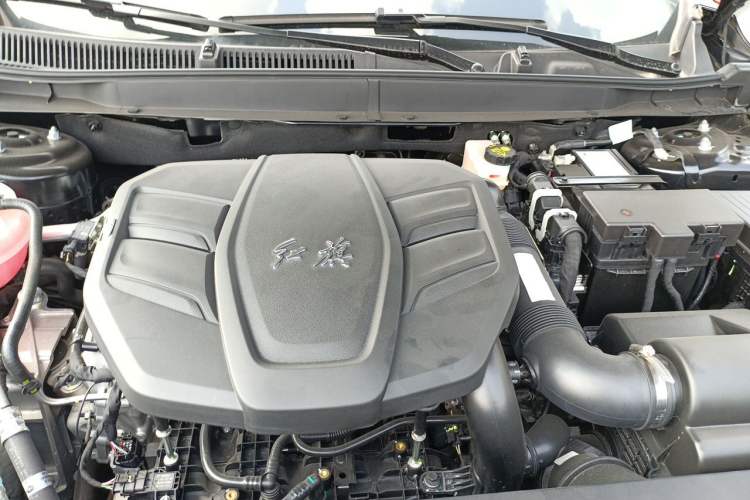 Used Hongqi HS5 2025 2.0T Two-Wheel Drive Flagship Pro Edition Engine Bay