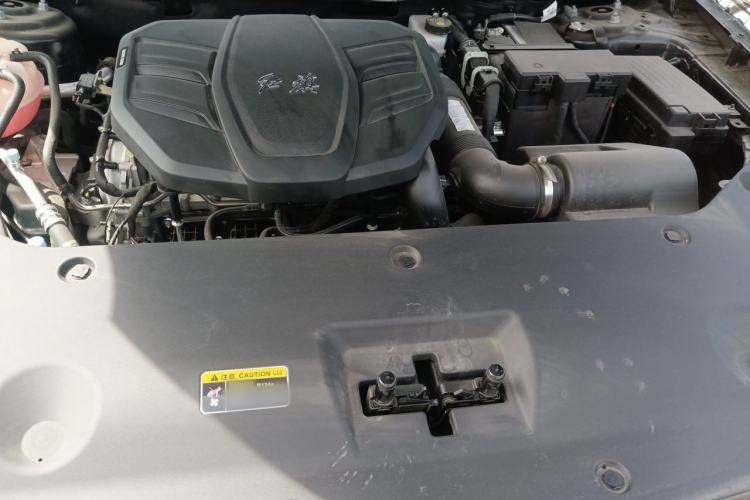 Used Hongqi HS5 2025 2.0T Two-Wheel Drive Flagship Pro Edition Engine Bay