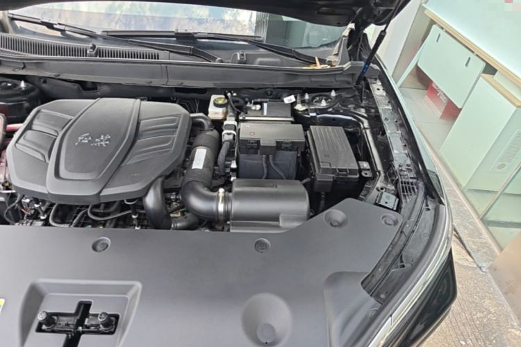 Used Hongqi HS5 2025 2.0T Two-Wheel Drive Flagship Pro Edition Engine Bay Left