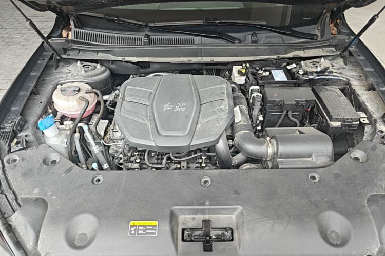 Used Hongqi HS5 2025 2.0T All-Wheel-Drive Xuan Ying Version Engine Bay