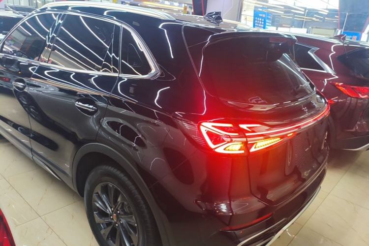 Used Hongqi HS5 2025 2.0T Two-Wheel Drive Flagship Pro Edition Exterior 2