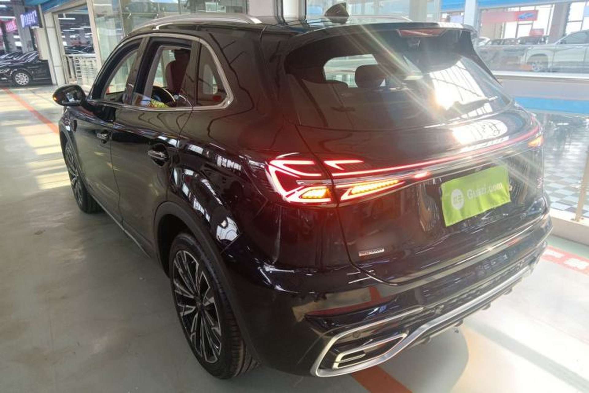 Used Hongqi HS5 2025 2.0T All-Wheel-Drive Flagship Pro Edition Exterior 2