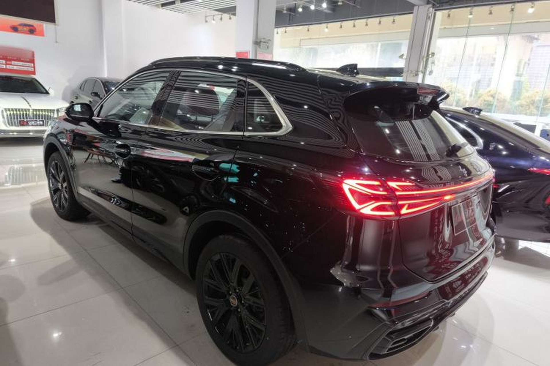 Used Hongqi HS5 2025 2.0T Two-Wheel-Drive Xuan Ying Edition Exterior 2