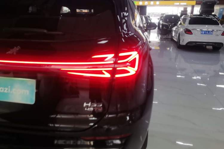 Used Hongqi HS5 2025 2.0T Two-Wheel Drive Flagship Pro Edition Exterior 3