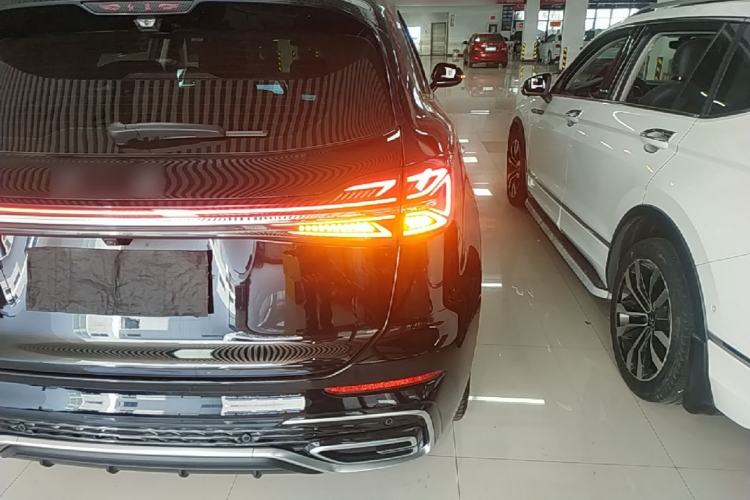 Used Hongqi HS5 2025 2.0T Two-Wheel Drive Flagship Pro Edition Exterior 3