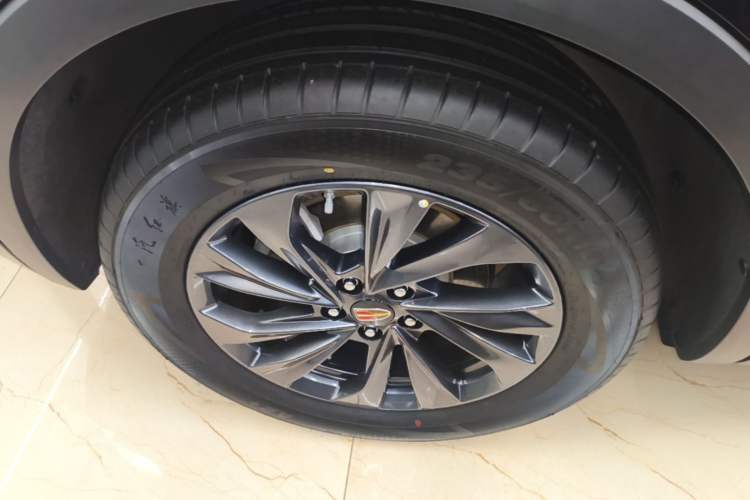 Used Hongqi HS5 2025 2.0T Two-Wheel Drive Flagship Pro Edition Exterior 5