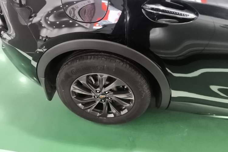 Used Hongqi HS5 2025 2.0T Two-Wheel Drive Flagship Pro Edition Exterior 8