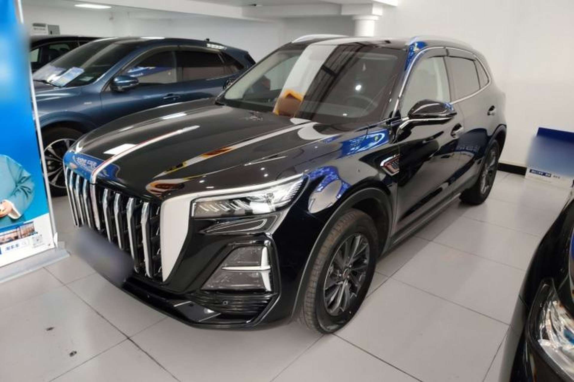 Used Hongqi HS5 2025 2.0T Two-Wheel Drive 600 000-Vehicle Commemorative Edition Front Left 45 Deg