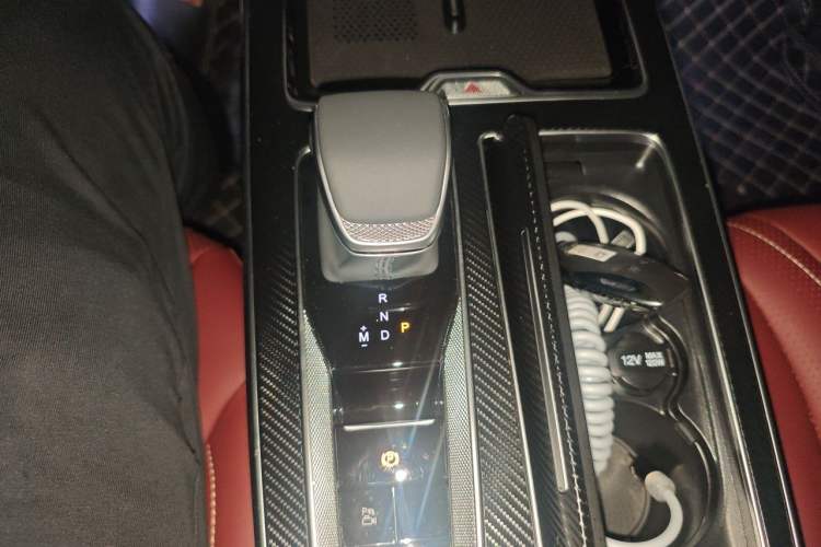 Used Hongqi HS5 2025 2.0T Two-Wheel-Drive Xuan Ying Edition Gear Lever