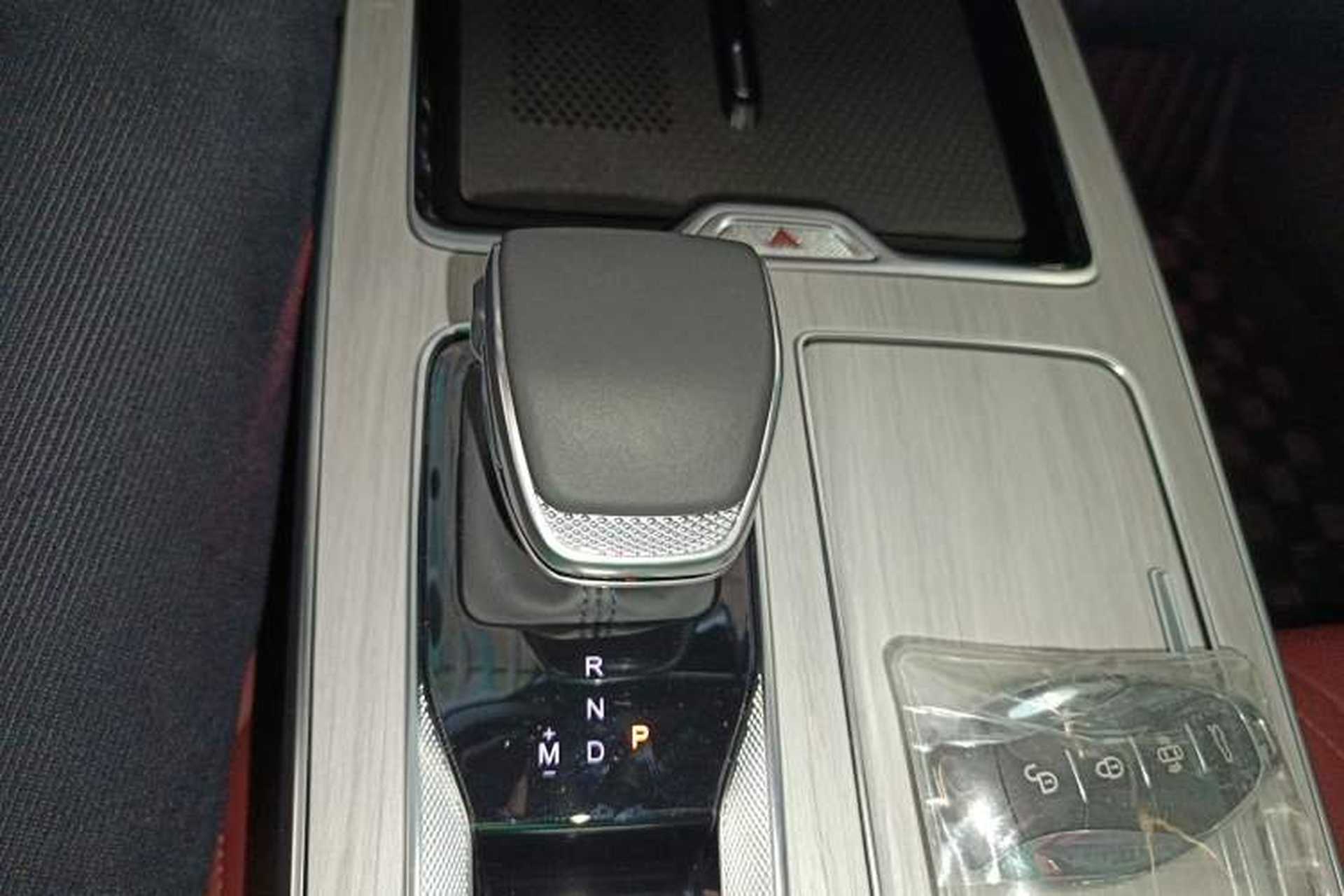 Used Hongqi HS5 2025 2.0T Two-Wheel-Drive Xuan Ying Edition Gear Lever