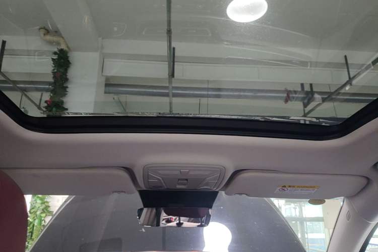 Used Hongqi HS5 2025 2.0T All-Wheel-Drive Flagship Pro Edition Headliner
