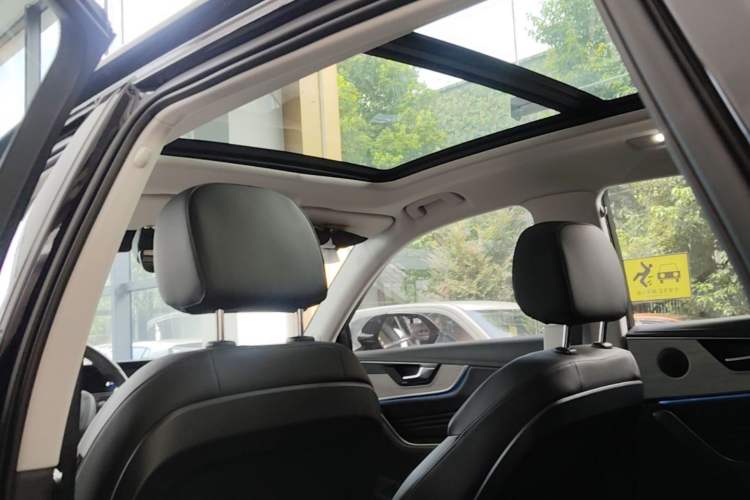 Used Hongqi HS5 2025 2.0T Two-Wheel Drive Flagship Pro Edition Headliner