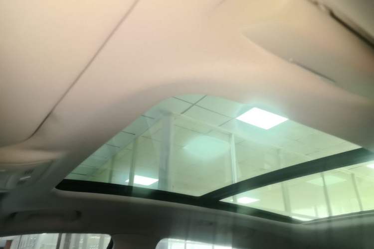Used Hongqi HS5 2025 2.0T Two-Wheel Drive Flagship Pro Edition Headliner