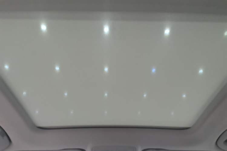 Used Hongqi HS5 2025 2.0T Two-Wheel Drive Flagship Pro Edition Headliner