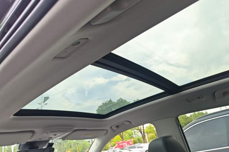 Used Hongqi HS5 2025 2.0T Two-Wheel Drive Flagship Pro Edition Headliner