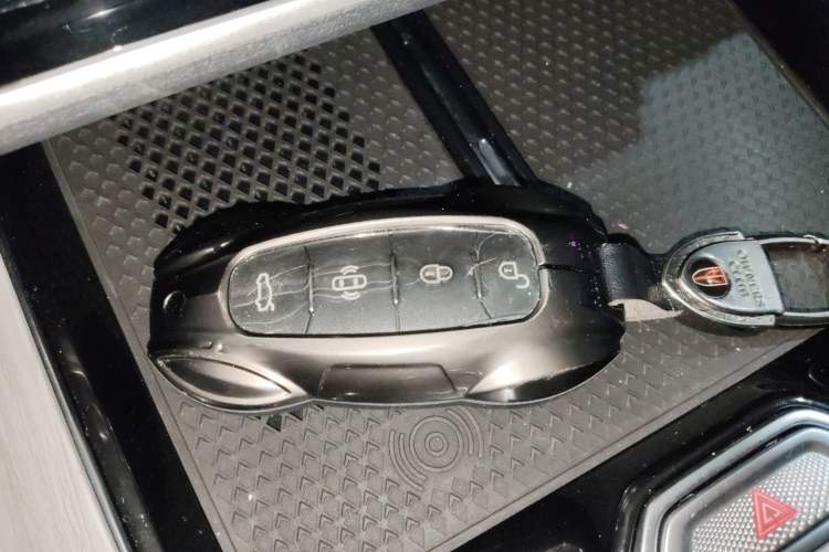 Used Hongqi HS5 2025 2.0T All-Wheel-Drive Flagship Pro Edition Interior 1
