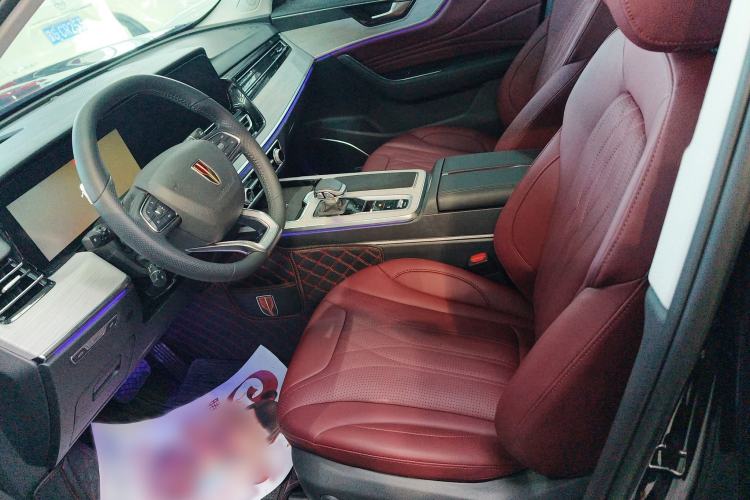 Used Hongqi HS5 2025 2.0T Two-Wheel Drive Flagship Pro Edition Interior 1