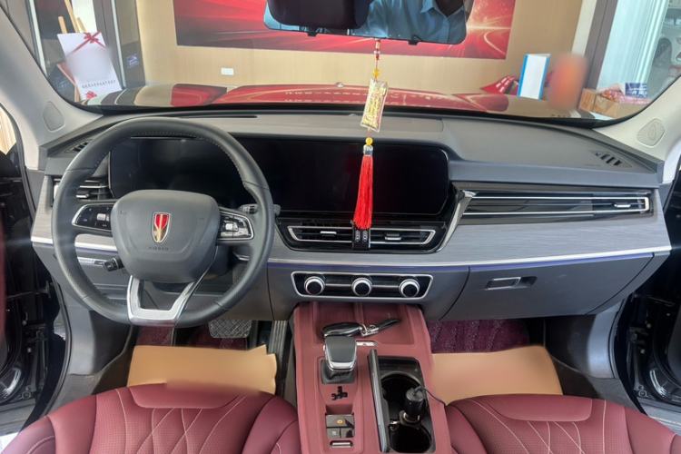 Used Hongqi HS5 2025 2.0T Two-Wheel Drive Flagship Pro Edition Interior 1