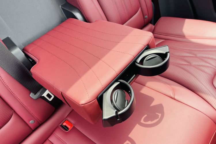 Used Hongqi HS5 2025 2.0T All-Wheel-Drive Flagship Pro Edition Interior 12
